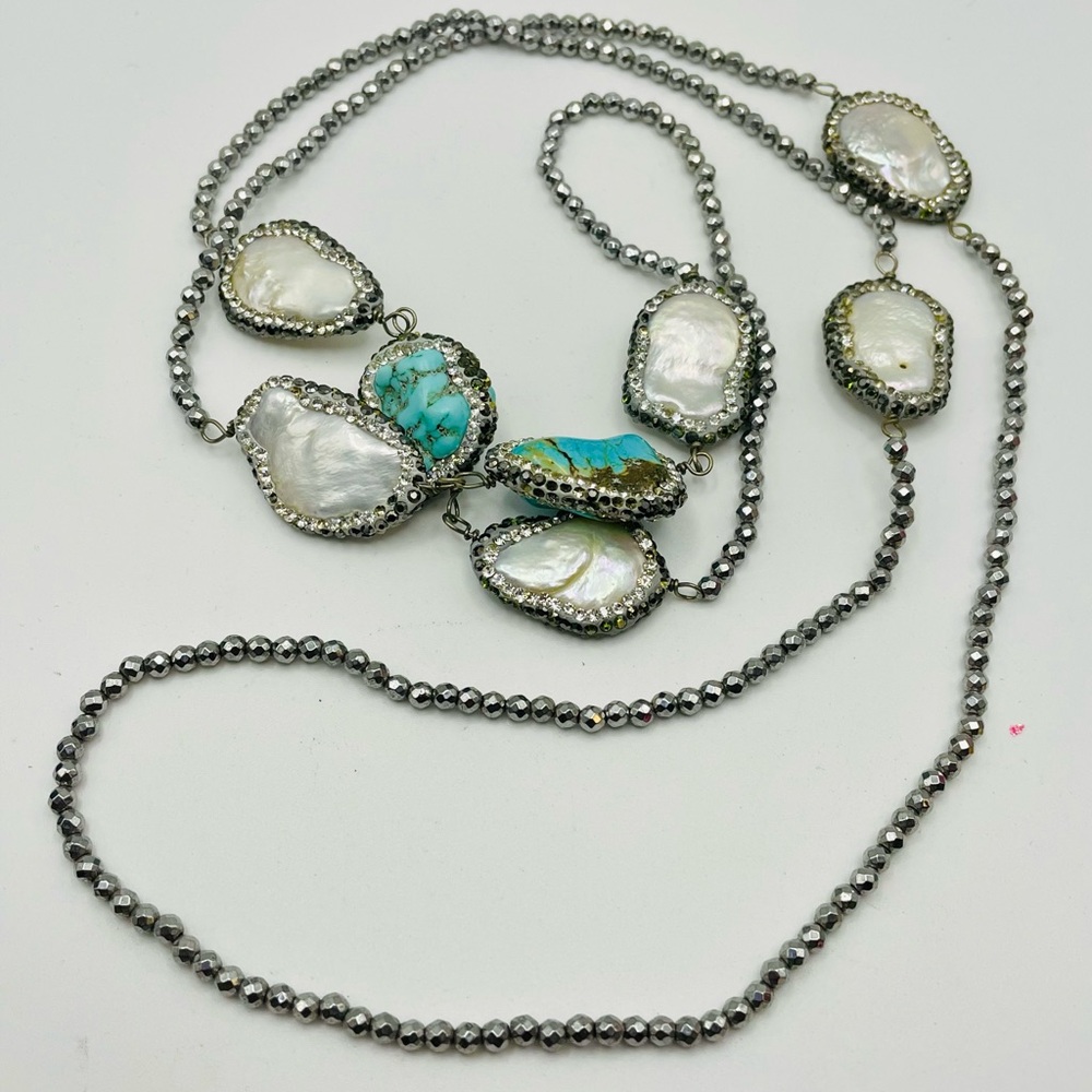 Freshwater Pearl & Howlite Beaded Statement Necklace - White & Blue. 40 inches - Picture 4 of 6